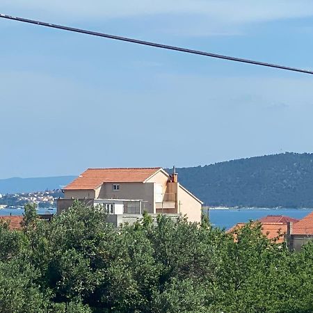 Apartment Milena Kastela Mit Whirlpool Екстер'єр фото
