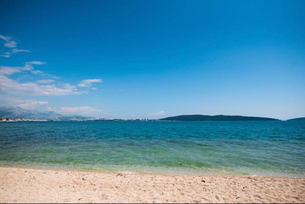 Apartment Milena Kastela Mit Whirlpool Екстер'єр фото