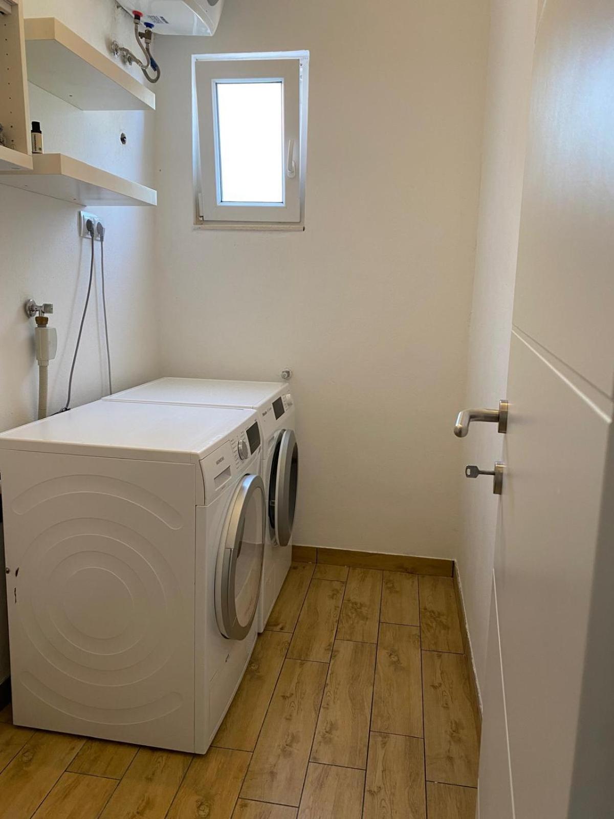 Apartment Milena Kastela Mit Whirlpool Екстер'єр фото