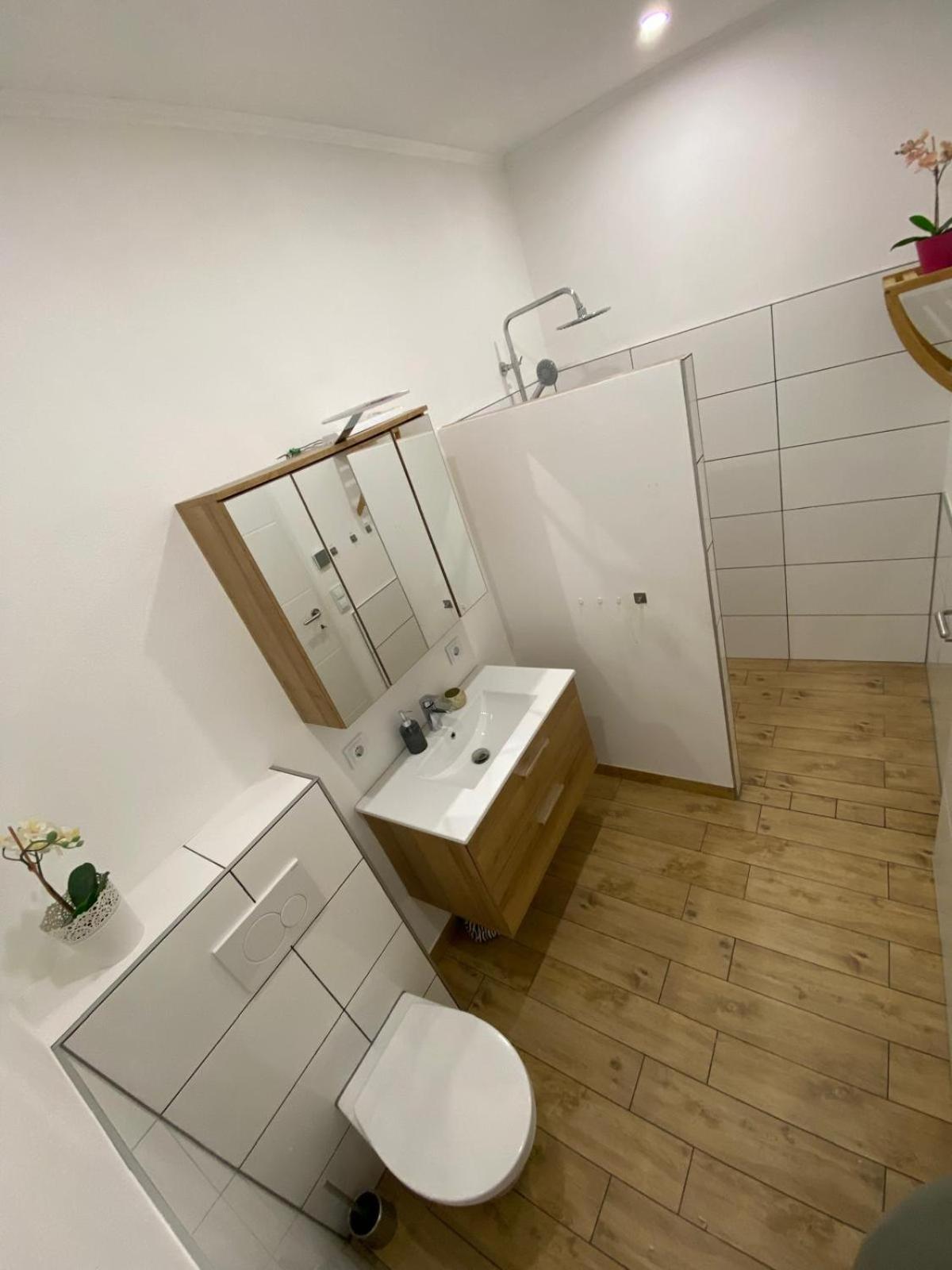 Apartment Milena Kastela Mit Whirlpool Екстер'єр фото