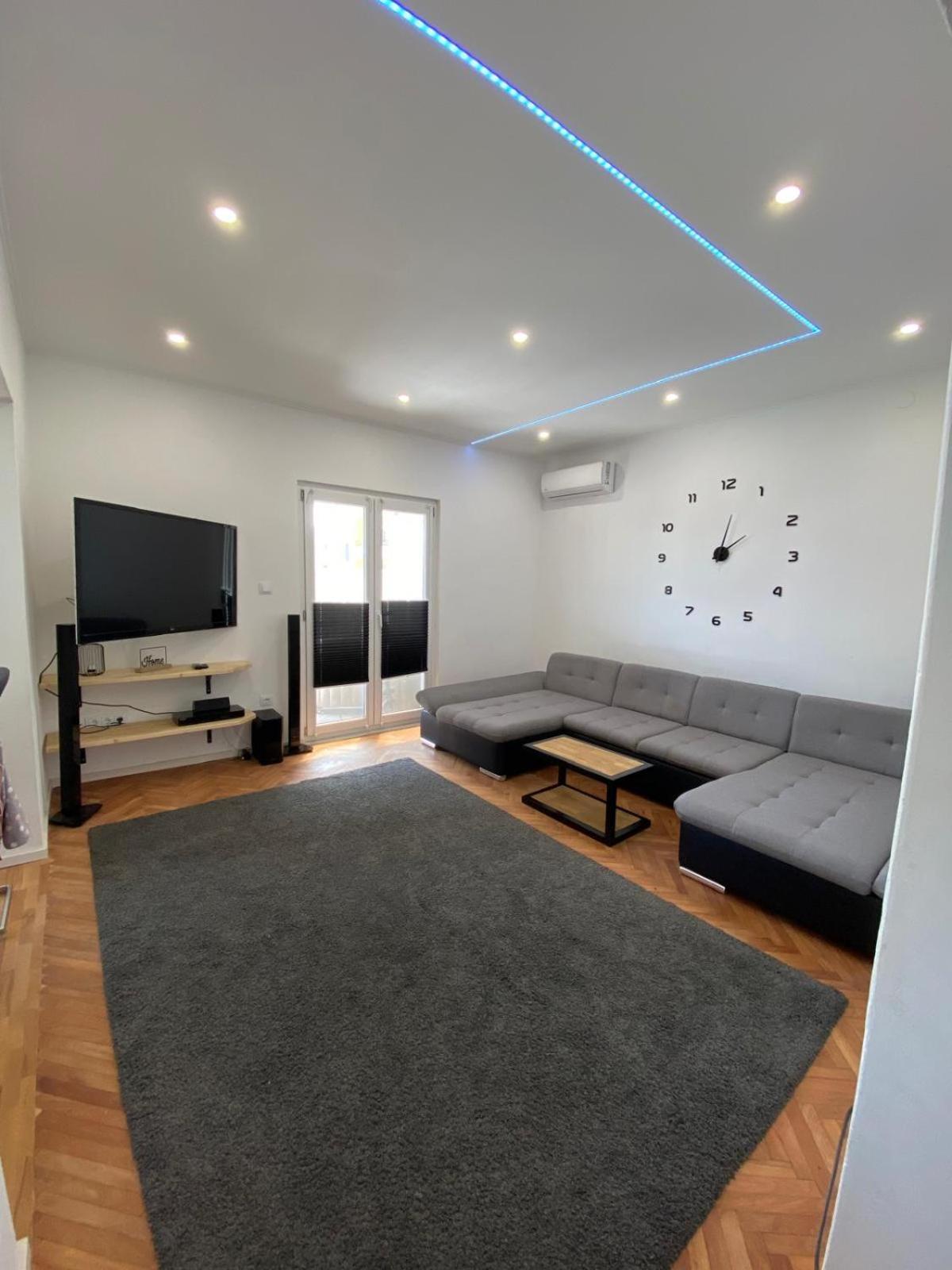 Apartment Milena Kastela Mit Whirlpool Екстер'єр фото